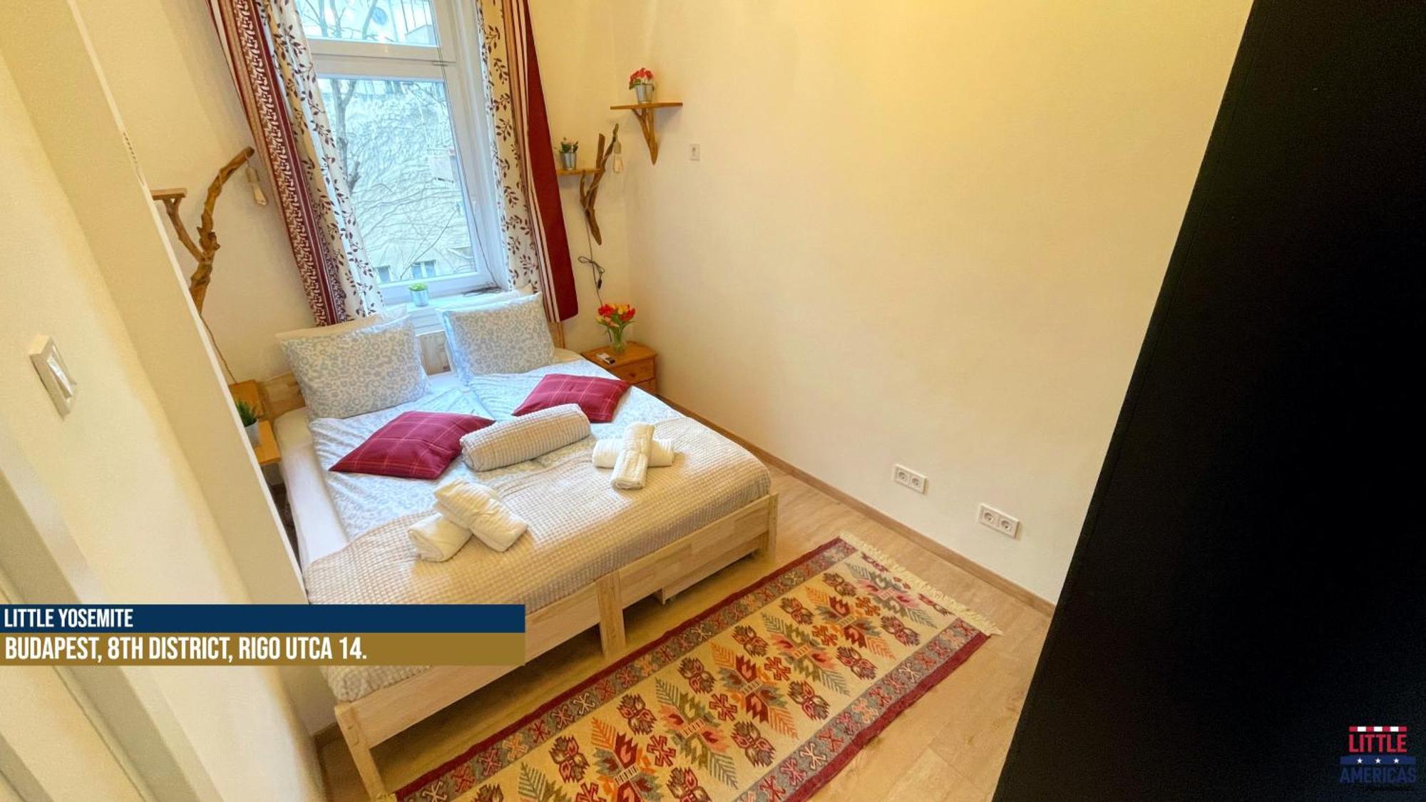 Little Americas National Parks Apartments Budapest Bagian luar foto