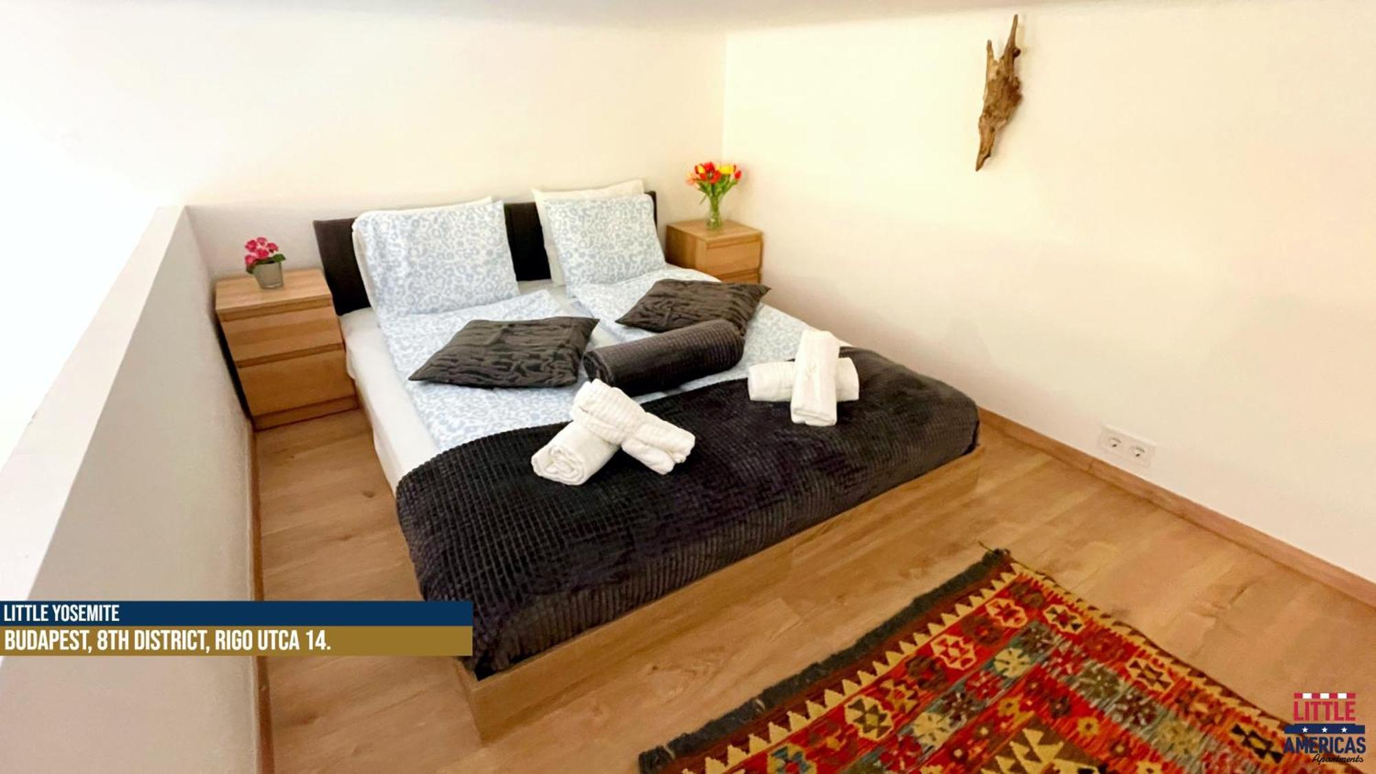 Little Americas National Parks Apartments Budapest Bagian luar foto